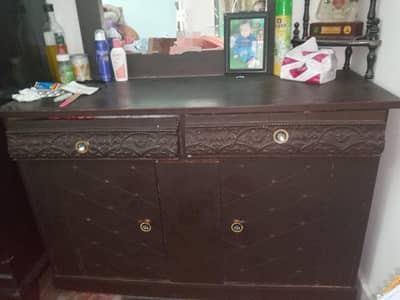 dressing table