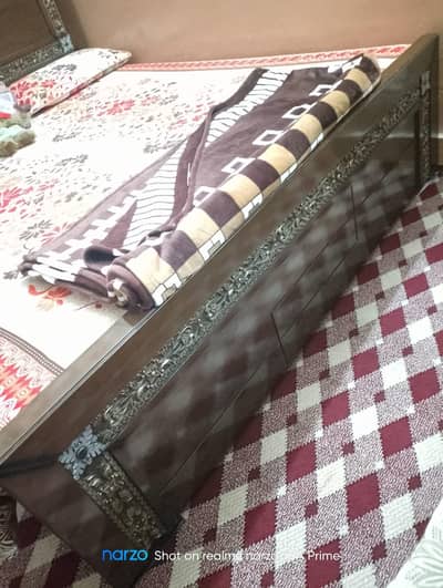 Double bed set with dressing table and side tables