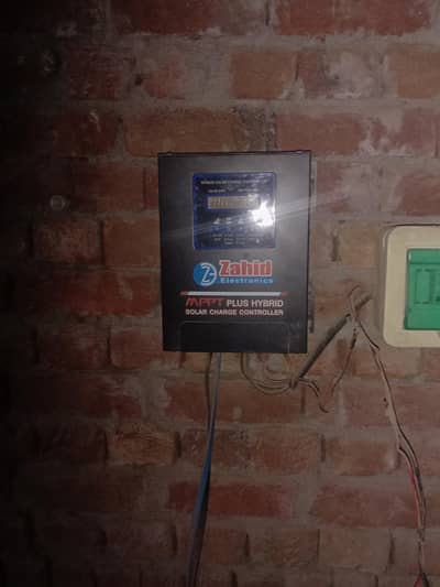 mppt for sale in neat condition