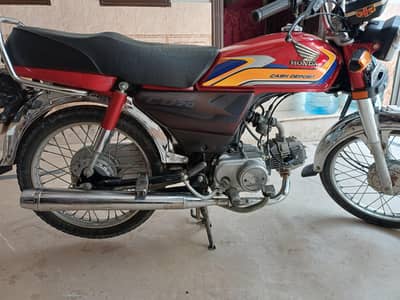 Honda CD 70 lush o3o417654o8