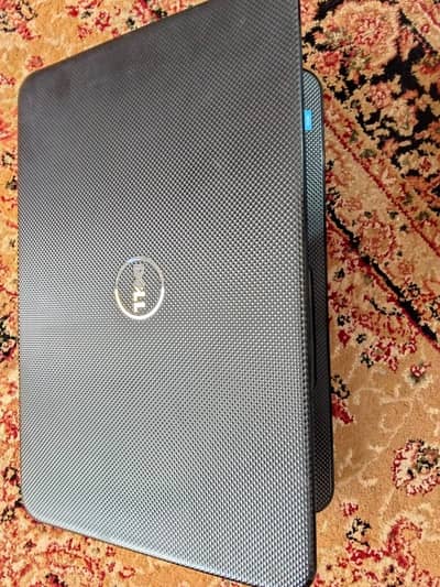 Dell laptop Inspiron 3521
