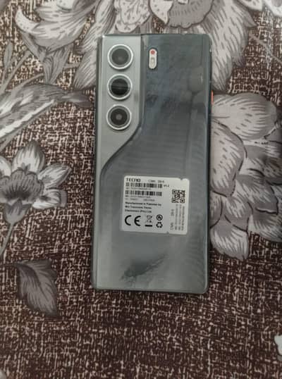 Tecno camon 40 Pro Mobile with 6 months warrenty