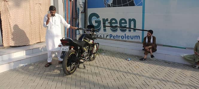 achi bike he . . first owner ke pas he