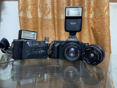 2 camera or 2 lens or 2 flash old version only showpiece