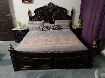 King size chinotti bed