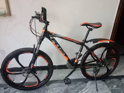 Plus 26" Alloy Sport Bicycle Cycle in Excellent Condition