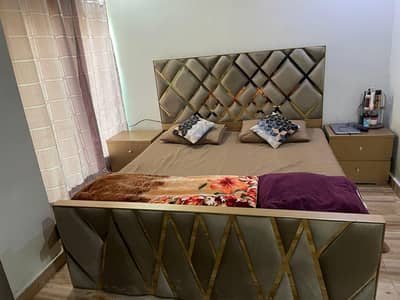 Bed With 2 Side Tables & Dressing Brand New Conditon