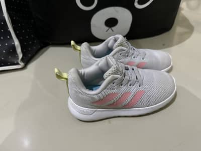 Branded shoes good condition