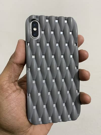 IPHONE X 256-GB  Face I. D off True Tone  Battery Health 81 