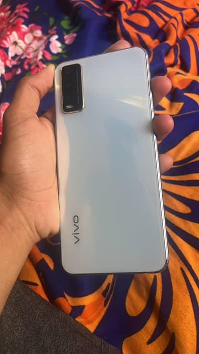 Vivo Y 20 in just 19k