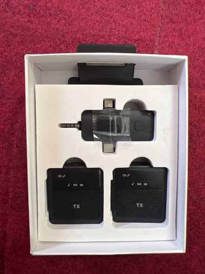 F16 Wireless Microphone