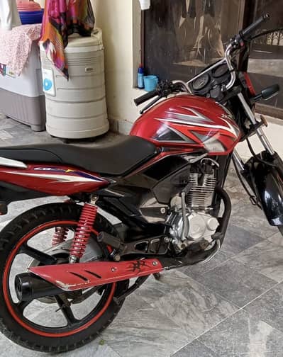 Honda CB 125F With new Tyres