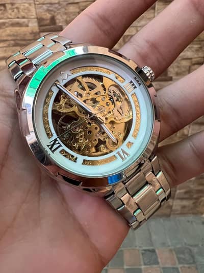 Fitron Skeleton white [ automatic ]