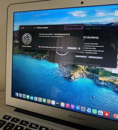 MacBook Air early 2015 for sale, perfect for students