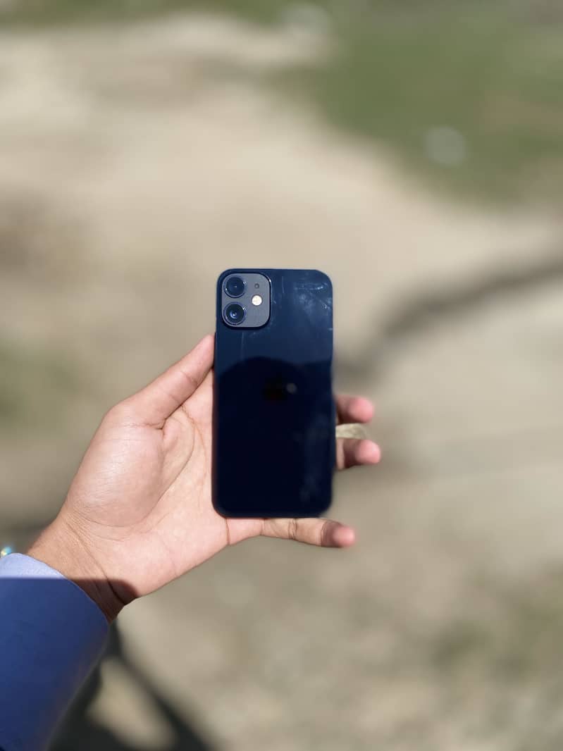 Iphone 12 mini 0