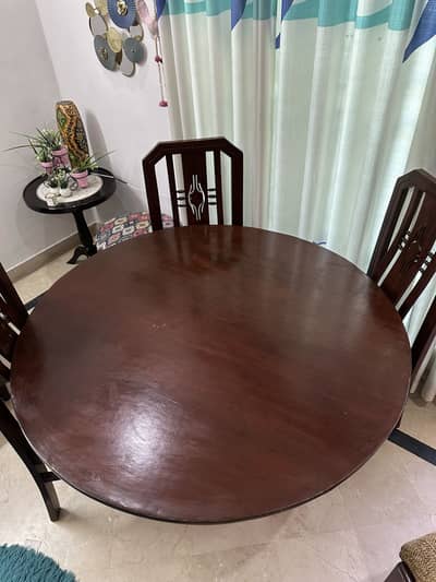 4 Seater dining Table