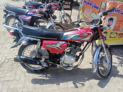 Honda cg 125 2023 model good condition biometrics Available