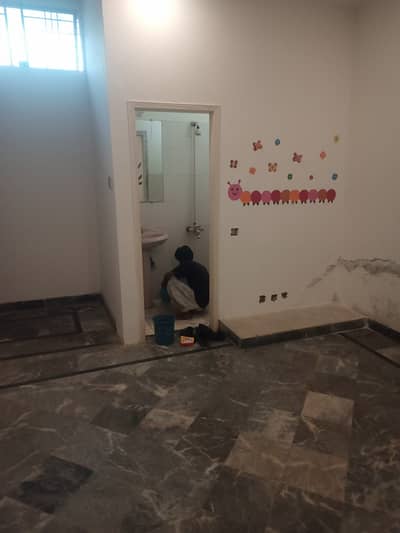 Modal TWON LINK ROAD NEAR HABIB HOME PECO ROAD 5 MARLA UPER PORTION 3 BAD FOR RENT