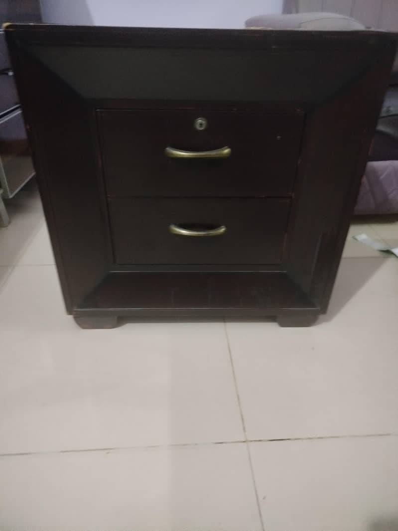 Side Table 0