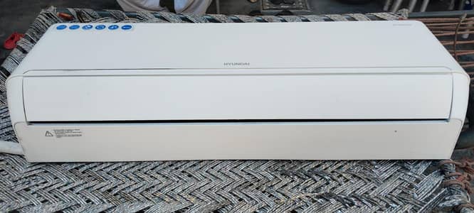 Hyundai 1.5 ton ac for urgent sale In Muridky