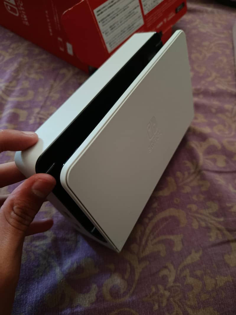 Nintendo switch OLED 13