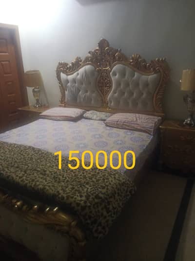 Bedroom set for sale on urgent basis