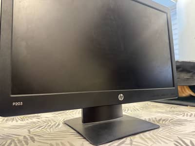 Desktop PC with screen