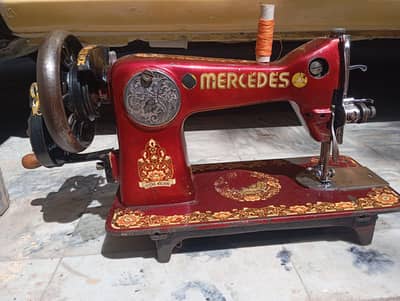 SEWING MACHINE for sale