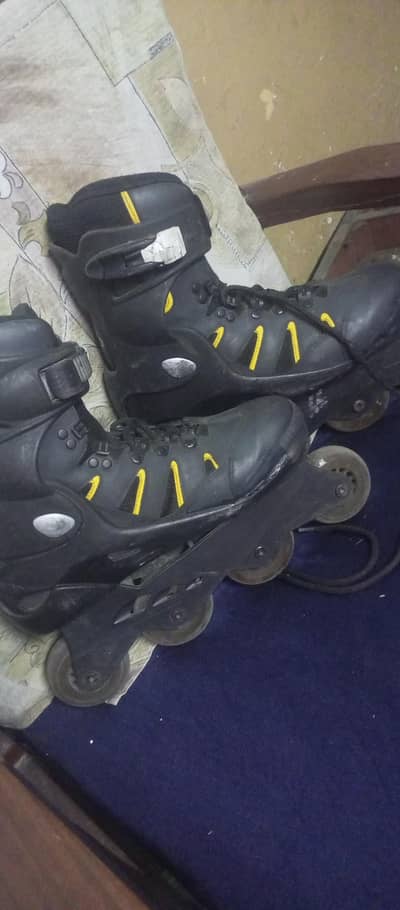 Skating Shoes – Rubber Wheels | Smooth Ride | Minor Fix Needed