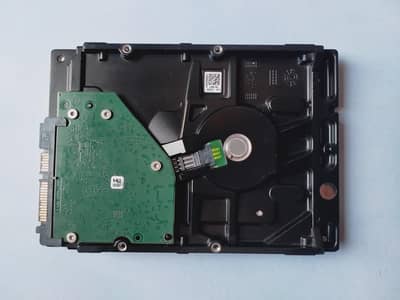 I'm selling Seagate 1TB hard drive only one time used
