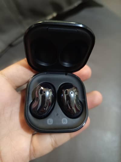 Original Samsung Buds Live Urgent Sale