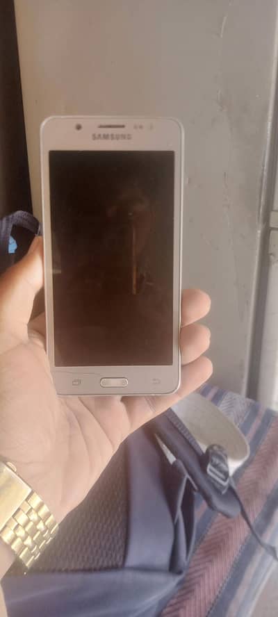 Samsung Galaxy j5 2/16 Gb