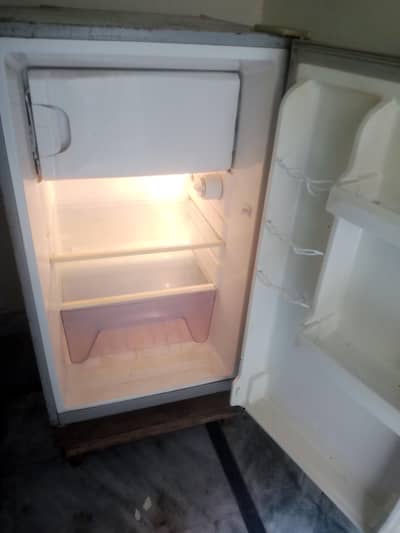 Single Door Refrigerator