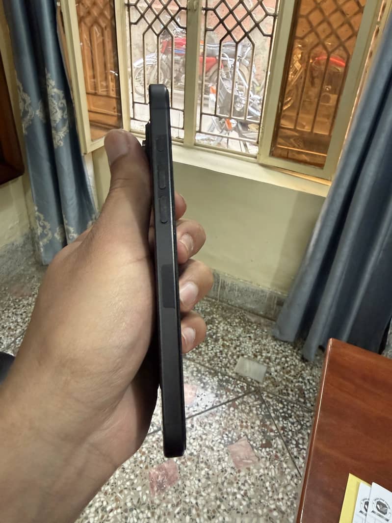 iPhone 15 pro max 1