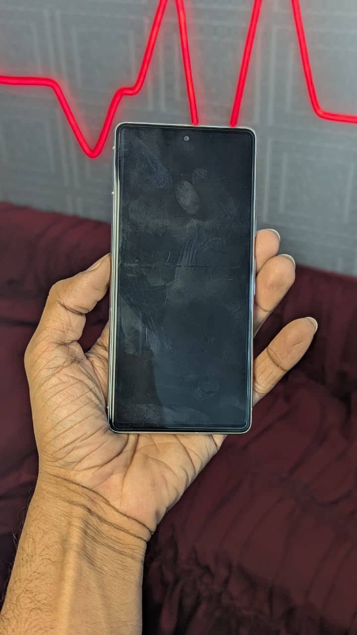 Google pixel 7 9/10 5