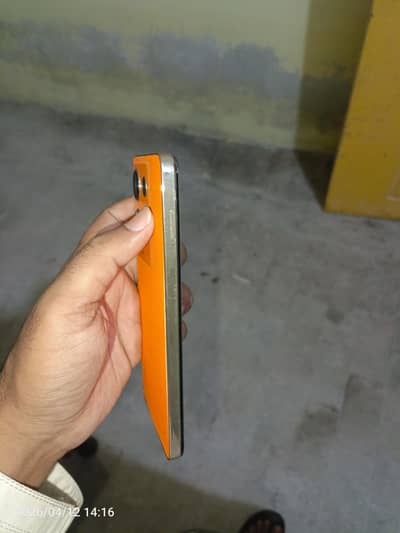 Note 30 panel Change