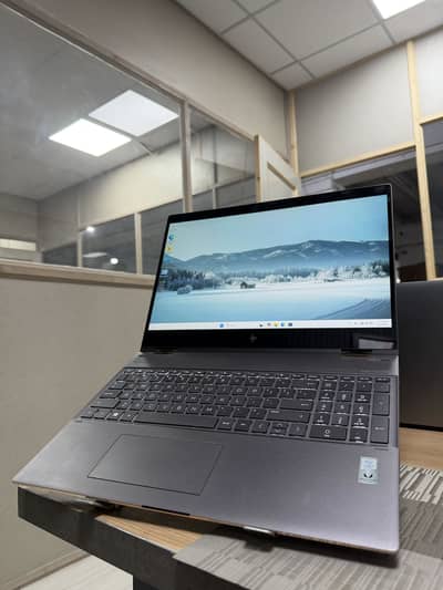 HP Spectre x360 15 (8th Gen i7) – Mint Condition | Premium 2-in-1 Lap