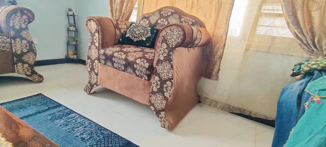  7 Seater Sofa Set for Sale – Almost New