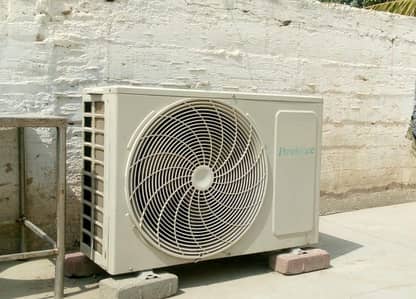 Dawlance 1.5 Ton T3 Inverter AC for Sale (1.5 Years Used)