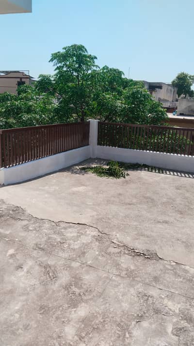 G 10/4 UPPER PORTION FOR RENT