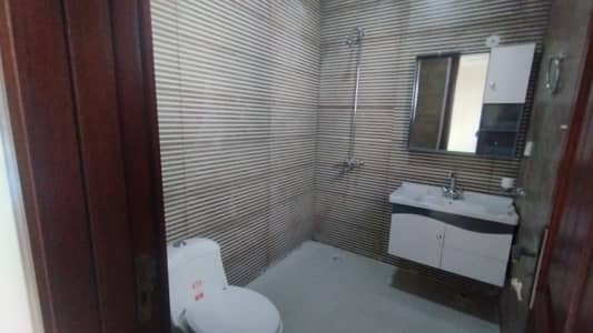 Ground Portion Portion For Rent I-8