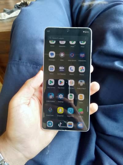 Motorola edge 20 gaming device