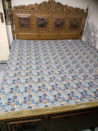 king size bed and dressing table