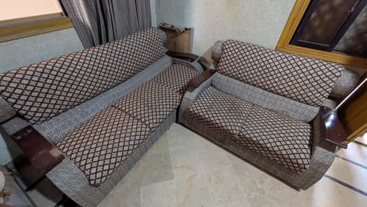 9 seats sofa set for sale in a very reasonable price