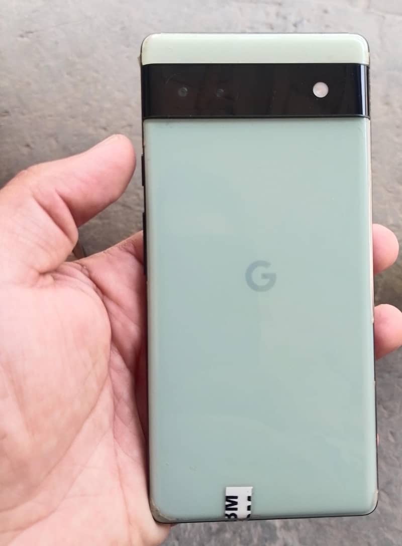 Google Pixel 6a 1