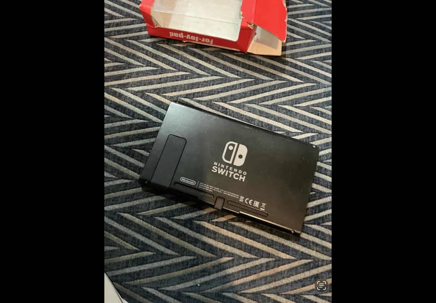 Nintendo Switch V2 (Regular) 0