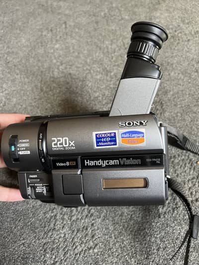 Sony Camcorder -CCD TRV with NightVision
