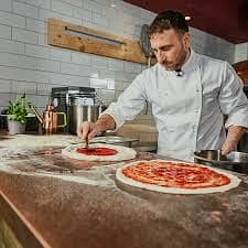 Fast food and pizza chef