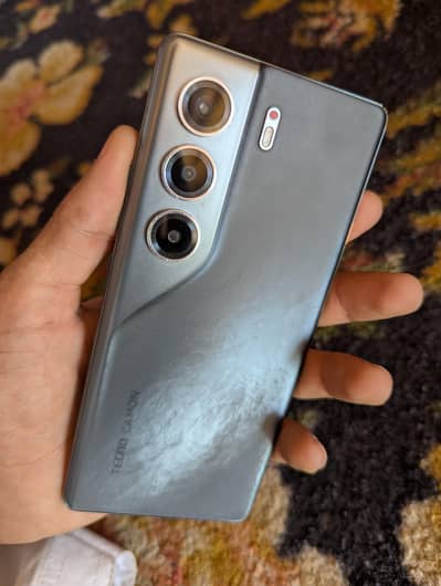 Tecno Camon 40 pro