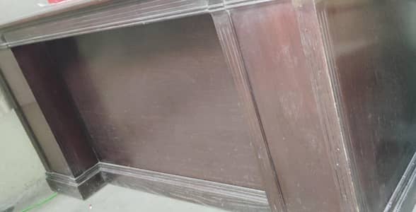 Office table good condition